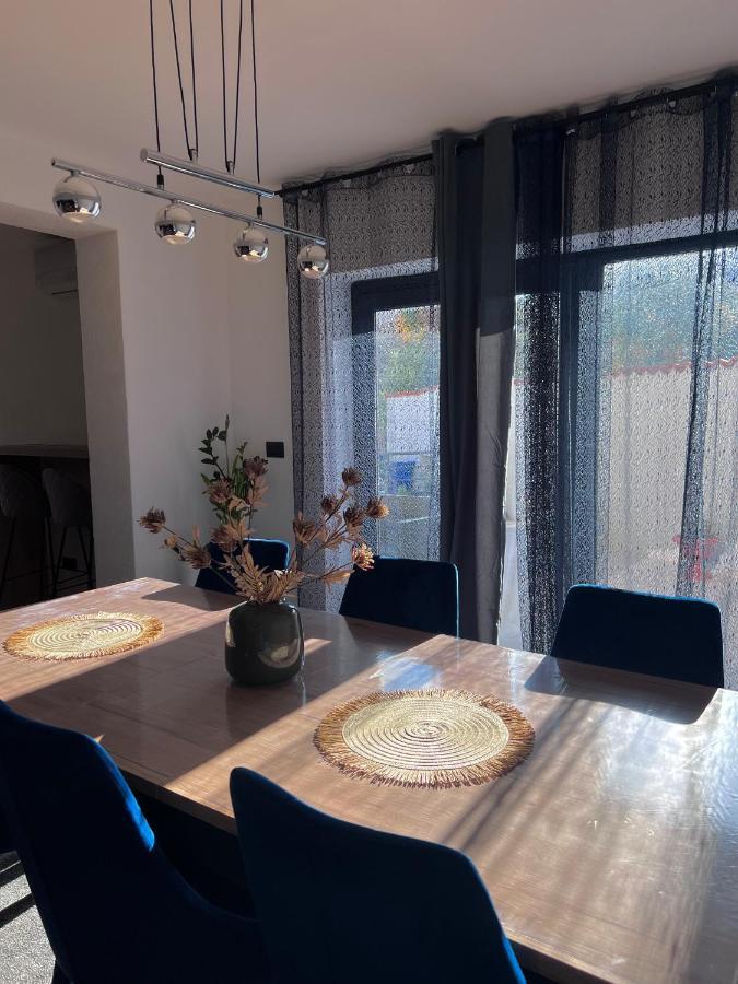 Betty Apartments Borik - Whole Ground Floor Rovinj Dış mekan fotoğraf